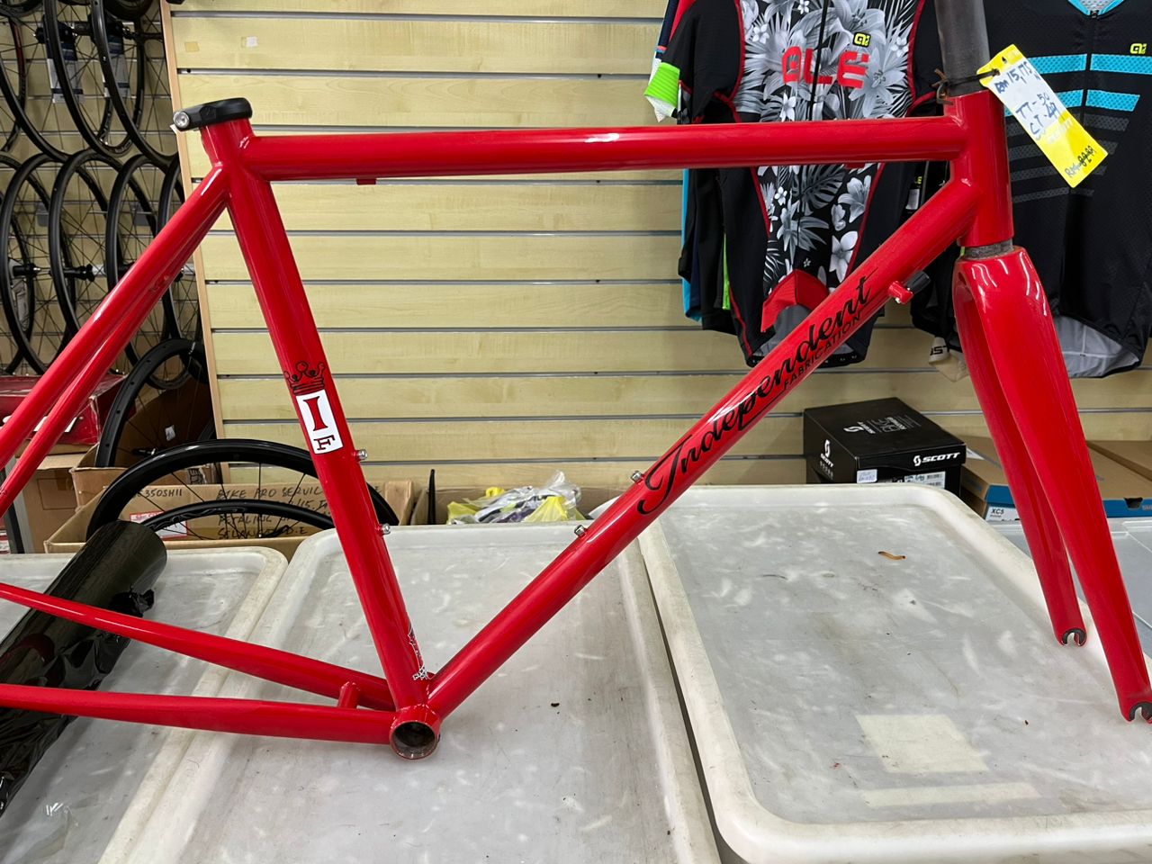 Independent Fabrication Crown Jewel - Corsa Red